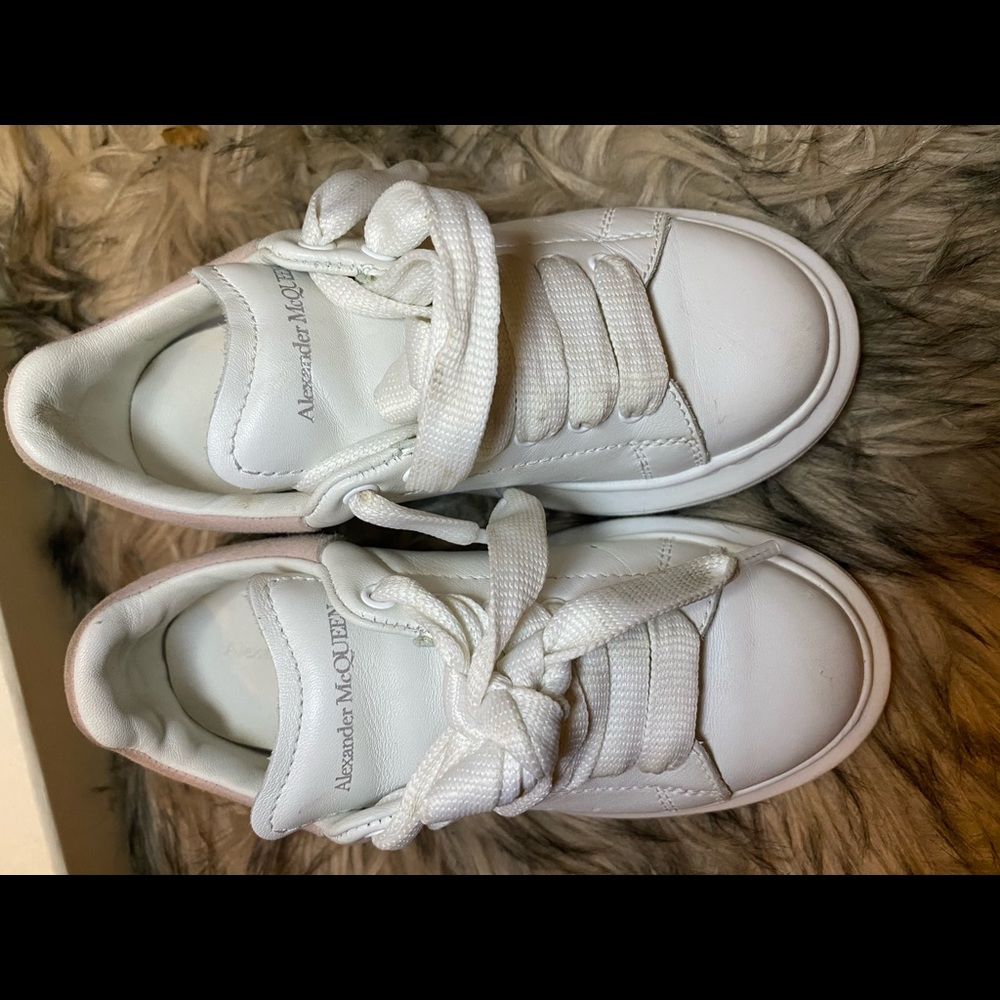 💢AUTHENTIC ALEXANDER MCQUEEN💢